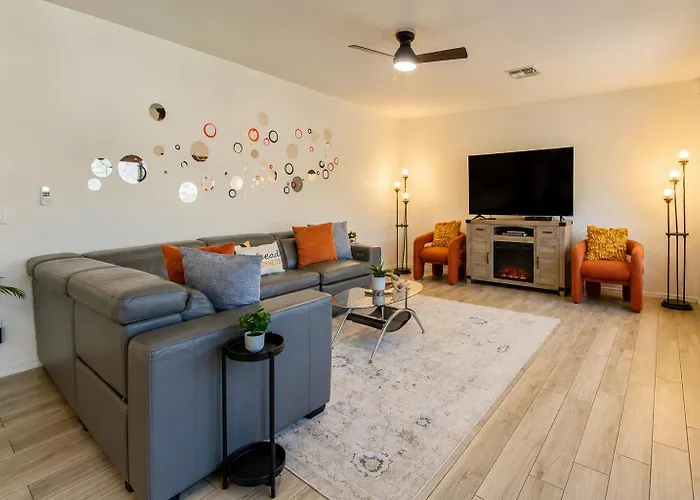 Comfort For Long • Fast Wifi • Htd Pool Holiday home *